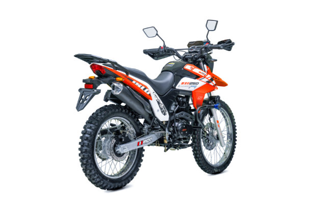 Motocicleta marca Carabela modelo Islo Montana 250 cc Lateral