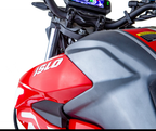 Motocicleta marca Carabela modelo Islo Mutant 250 cc tanque