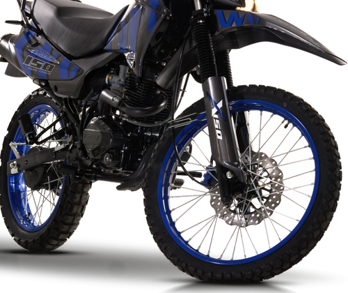 Motocicleta marca Treck modelo Matt 150cc color azul rueda