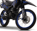 Motocicleta marca Treck modelo Matt 150cc color azul rueda