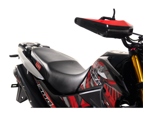 Motocicleta marca Treck modelo Tigercat 300cc color rojo maniubro